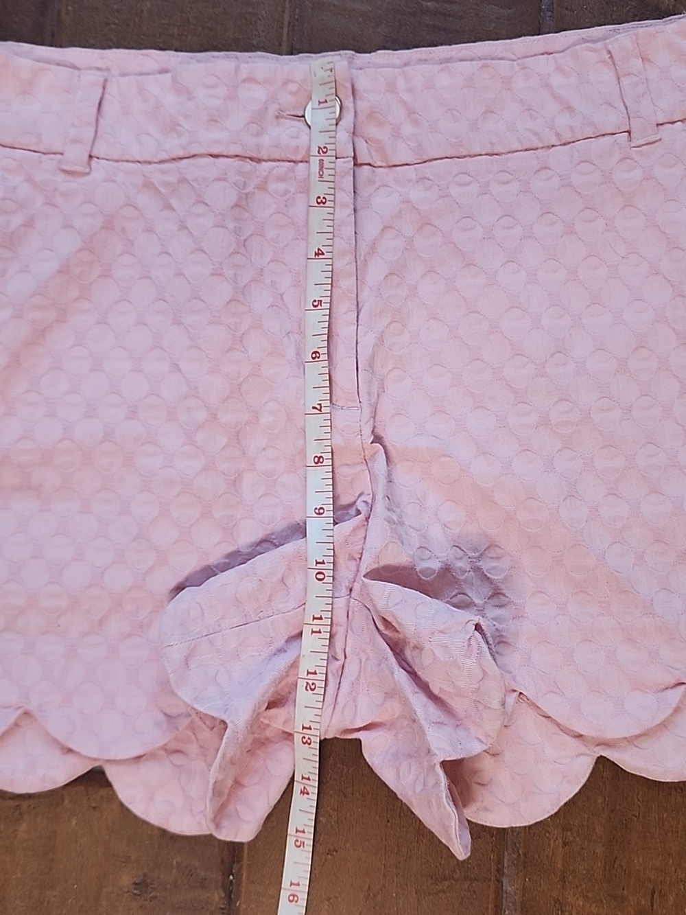 Crown And Ivy Womens Pink Plus Size Mid Rise Textured Scalloped Hem Shorts - Picture 11 of 14